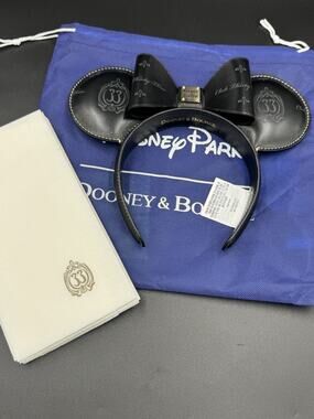 Disney Club 33 Dooney & Bourke Leather Minnie Ears Headband + 6 Club 33 Napkins